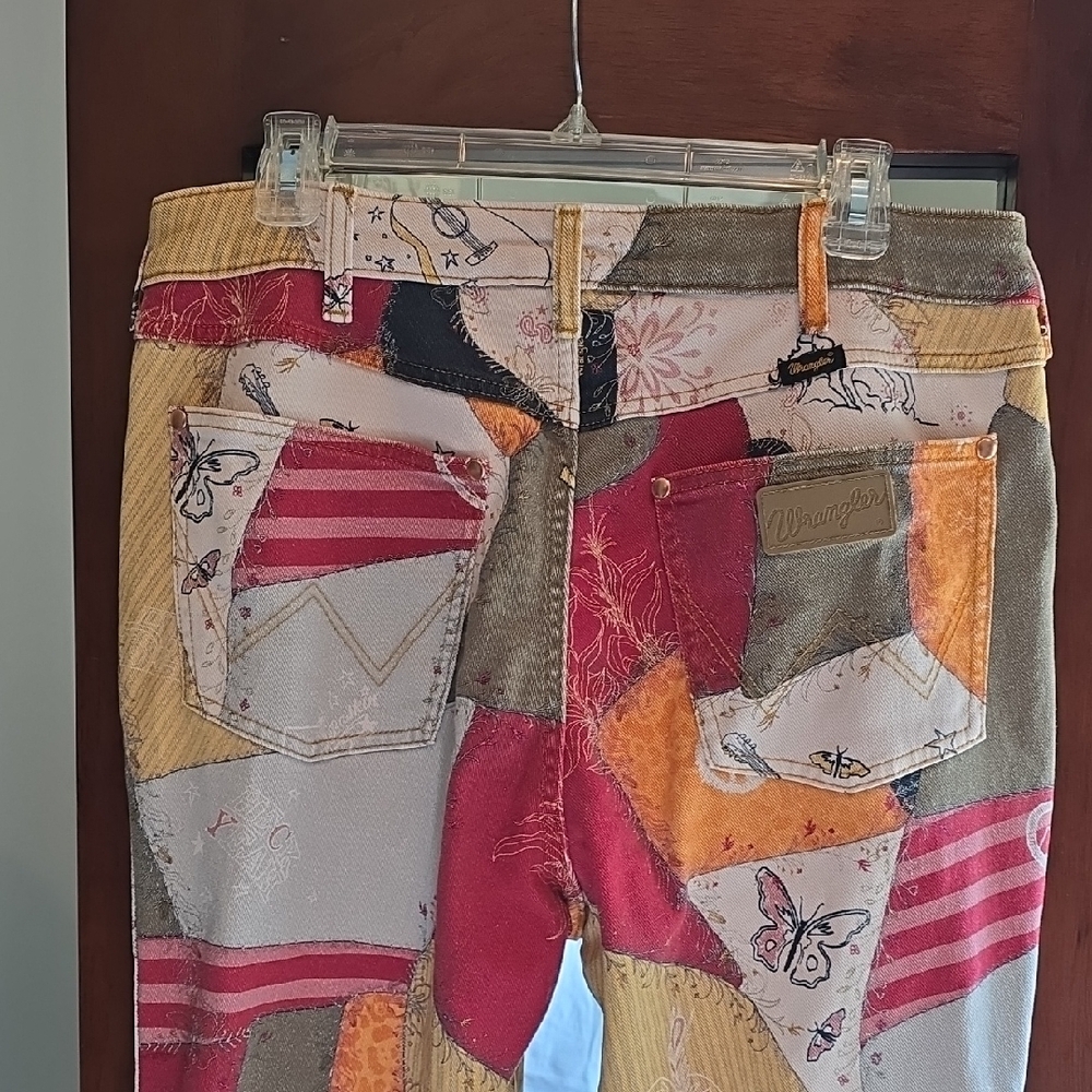 Wrangler X Lainey Wilson Story Teller Patchwork Flare Pants - Picture 7 of 8